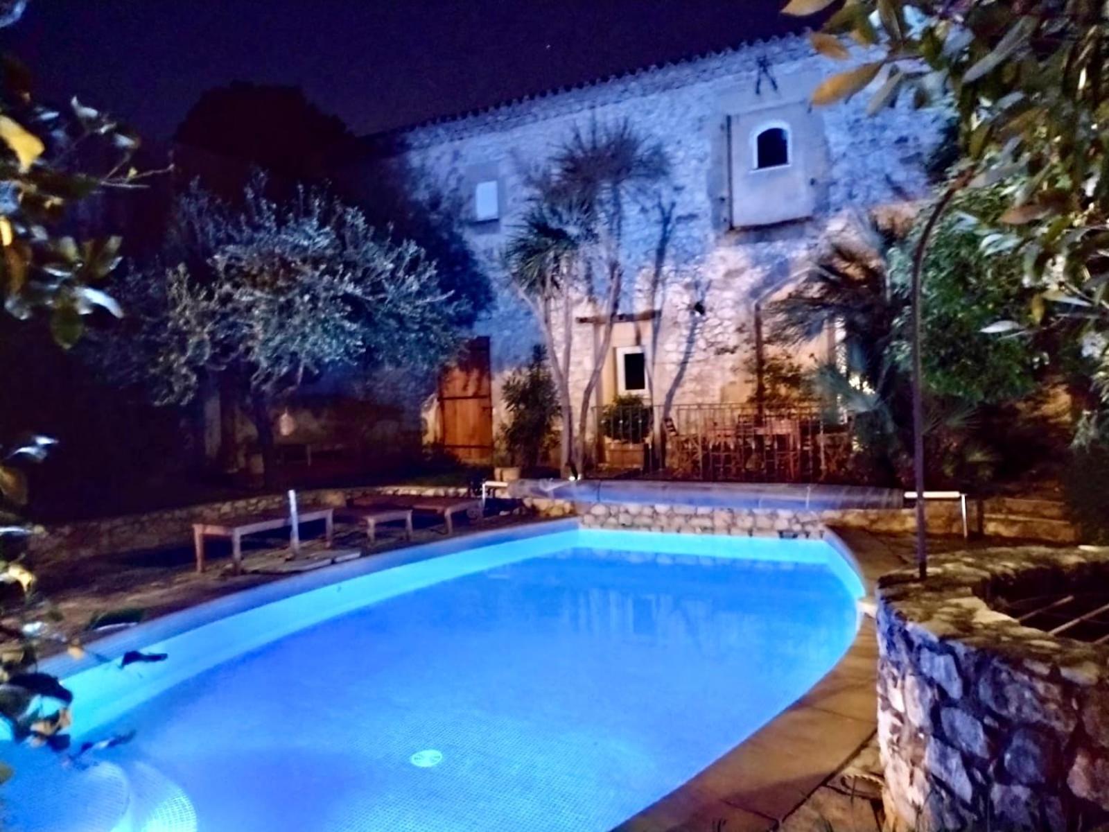 La Maison Des Autres, Piscine Chauffee, Chambres D'Hotes Proches Uzes, Nimes, Pont Du Gard Saint-Genies-de-Malgoires Dış mekan fotoğraf